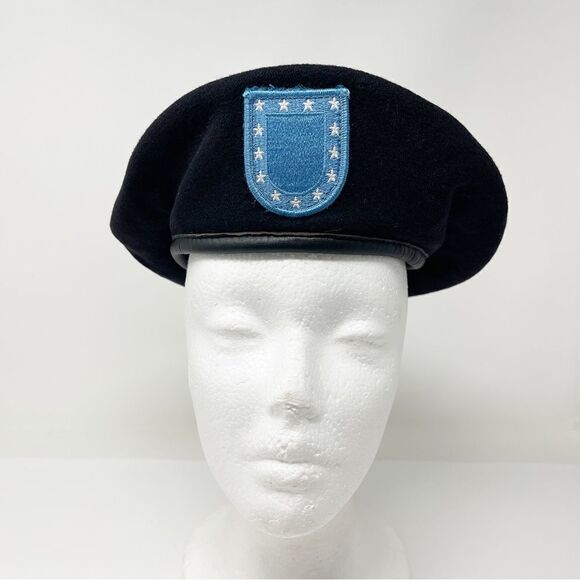 Vintage DSCP Military 100% Wool Black Military Beret Size 7 1/8 Made in USA Flaw - Picture 3 of 10